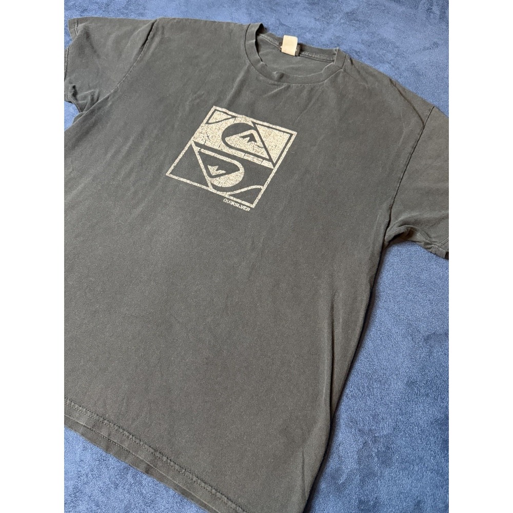 Y2K Quiksilver Skateboarding Basic Tee Mens L Black Distressed Box Logo Shirt